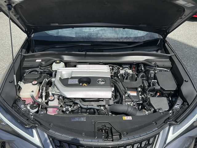レクサス ＵＸ 250h バージョンL 大阪府 2019(令1)年 1.7万km マーキュリーグレーマイカ ワンオーナー/純正メモリナビ/フルセグテレビ/ETC/ドライブレコーダー/クルーズコントロール/衝突軽減ブレーキ/レーンキープアシスト/横滑り防止装置/盗難防止装置/電動パーキングブレーキ/コーナーセンサー/メモリシート（D席）/パワーシート（D席+N席）/エアシート（D席+N席）/シートヒーター（D席+N席）/LEDヘッドライト/オートライト/オートエアコン/プッシュスタートボタン/スマートキー×2/ステアリングリモコン/革巻きステアリング/純正18インチアルミホイール/12V充電器/USBジャック/純正フロアマット/保証書/取扱説明書