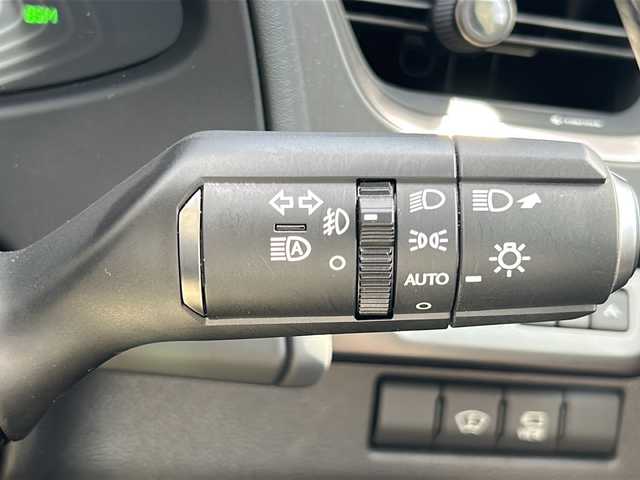 レクサス ＵＸ 250h バージョンL 大阪府 2019(令1)年 1.7万km マーキュリーグレーマイカ ワンオーナー/純正メモリナビ/フルセグテレビ/ETC/ドライブレコーダー/クルーズコントロール/衝突軽減ブレーキ/レーンキープアシスト/横滑り防止装置/盗難防止装置/電動パーキングブレーキ/コーナーセンサー/メモリシート（D席）/パワーシート（D席+N席）/エアシート（D席+N席）/シートヒーター（D席+N席）/LEDヘッドライト/オートライト/オートエアコン/プッシュスタートボタン/スマートキー×2/ステアリングリモコン/革巻きステアリング/純正18インチアルミホイール/12V充電器/USBジャック/純正フロアマット/保証書/取扱説明書