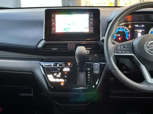 日産 デイズ HWS X プロパイロットED 千葉県 2020(令2)年 2.5万km ブラック 純正メモリナビ/(CD/iPod/USB/SD/BT)/バックカメラ/プロパイロット/衝突被害軽減システム/車線逸脱警報/クルーズコントロール/横滑り防止装置/ETC/アイドリングストップ/LEDヘッドライト/フォグランプ/オートライト/ウィンカーミラー/電動格納ミラー/社外14インチAW/シートリフター/禁煙車/プッシュスタート/スマートキー/純正フロアマット/ドアバイザー/スペアキー/保証書