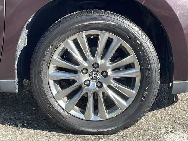 トヨタ ハリアー ハイブリッド プレミアム 福井県 2014(平26)年 11.1万km ブラキッシュレッドマイカ ワンオーナー/取説・保証書/4WD/純正メモリナビ/AM/FM/フルセグTV/BT/CD/バックカメラ/クルーズコントロール/電動リアゲート/コーナーセンサー/ビルトインETC/LEDヘッドライト/純正18インチAW/プリクラッシュセーフティ/D席パワーシート/プッシュスタート/オートライト/オートハイビーム/フォグランプ/ハーフレザーシート/ステアリングリモコン/純正フロアマット/デュアルAAC/スペアキー