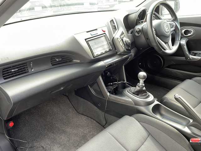 ホンダ ＣＲ－Ｚ αブラックレーベル 大阪府 2011(平23)年 8.6万km プレミアムホワイトパール Ｇａｔｈｅｒｓナビ/ＣＤ　/ＤＶＤ　/フルセグＴＶ　/バックカメラ　/全方位ドライブレコーダー　/ＨＫＳマフラー　/電格ミラー　/ウィンカーミラー　/ＥＴＣ　/オートライト/フォグランプ　/ローダウン　/オートエアコン　/横滑り防止装置