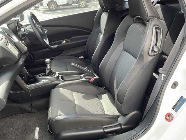 ホンダ ＣＲ－Ｚ αブラックレーベル 大阪府 2011(平23)年 8.6万km プレミアムホワイトパール Ｇａｔｈｅｒｓナビ/ＣＤ　/ＤＶＤ　/フルセグＴＶ　/バックカメラ　/全方位ドライブレコーダー　/ＨＫＳマフラー　/電格ミラー　/ウィンカーミラー　/ＥＴＣ　/オートライト/フォグランプ　/ローダウン　/オートエアコン　/横滑り防止装置