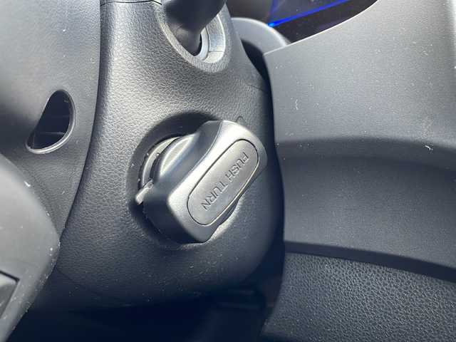 ホンダ ＣＲ－Ｚ αブラックレーベル 大阪府 2011(平23)年 8.6万km プレミアムホワイトパール Ｇａｔｈｅｒｓナビ/ＣＤ　/ＤＶＤ　/フルセグＴＶ　/バックカメラ　/全方位ドライブレコーダー　/ＨＫＳマフラー　/電格ミラー　/ウィンカーミラー　/ＥＴＣ　/オートライト/フォグランプ　/ローダウン　/オートエアコン　/横滑り防止装置