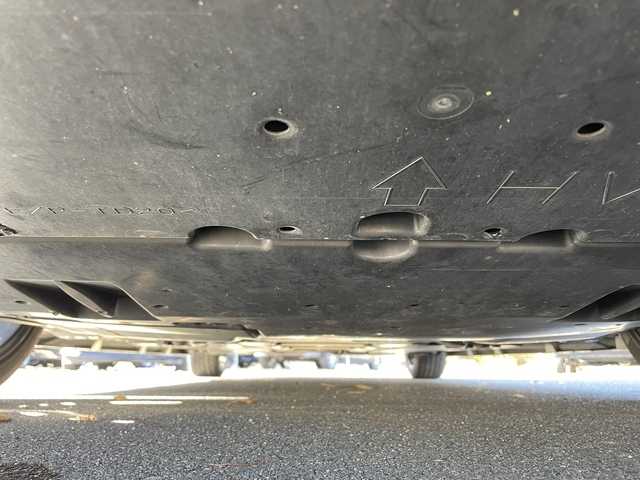 トヨタ プリウス Sセーフティプラス 宮城県 2017(平29)年 11.4万km ホワイトパールクリスタルシャイン (株)IDOMが運営する【じしゃロン仙台店】の自社ローン専用車両になりますこちらは現金またはオートローンご利用時の価格です。自社ローンご希望の方は別途その旨お申付け下さい/モデリスタエアロ/純正ナビ/フルセグTV/Bluetooth/バックカメラ/クルコン/LED/プッシュスタート