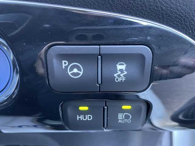 トヨタ プリウス Sセーフティプラス 宮城県 2017(平29)年 11.4万km ホワイトパールクリスタルシャイン (株)IDOMが運営する【じしゃロン仙台店】の自社ローン専用車両になりますこちらは現金またはオートローンご利用時の価格です。自社ローンご希望の方は別途その旨お申付け下さい/モデリスタエアロ/純正ナビ/フルセグTV/Bluetooth/バックカメラ/クルコン/LED/プッシュスタート