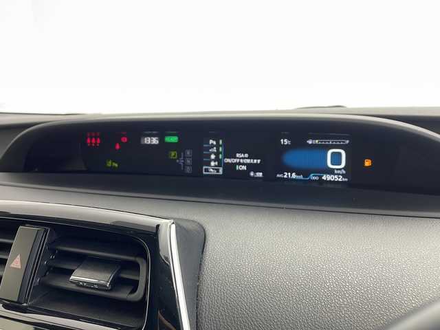 トヨタ プリウス Sツーリングセレクション 愛知県 2022(令4)年 4.9万km プラチナホワイトパールマイカ /純正9型ディスプレイオーディオ//AM/FM/USB/BT/Miracast//AppeleCarPlay/AndroidAuto//前席シートヒーター//レザーシート//バックカメラ//ビルトインETC//革巻きステアリング//ステアリングスイッチ//LEDオートライト//オートハイビーム//フォグランプ//トヨタセーフティセンス//PCS//LTA//ACC//RSA//PKSB//クリアランスソナー//ふらつき検知//横滑り防止装置//プッシュスタート//AC100V//トノカバー//純正フロアマット//ISOFIX//スマートキー