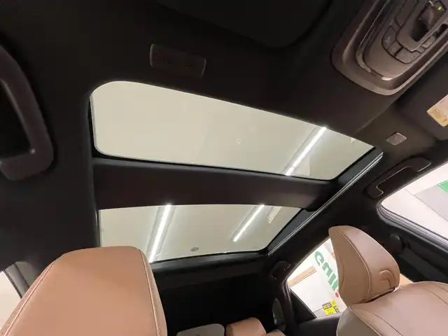 トヨタ クラウン スポーツ Z 道央・札幌 2024(令6)年 0.5万km プレシャスホワイトパール ・ワンオーナー/・４WD/・寒冷地仕様/・純正ナビ/フルセグTV/BT/・Miracast/・パノラミックビューモニター/【モデリスタエアロ】/　フロントスポイラー/　サイドスカート/　リヤスパッツ/　モデリスタミラーガーニッシュ/【純正オプション】/　オーバーフェンダー/　サイドエンブレム/・ガラスルーフ/・パワーバックドア/・ワイヤレス充電/・デジタルインナーミラー/・プリクラッシュセーフティ/・レーダークルーズコントロール/・レーンディパーチャーアラート/・ブラインドスポットモニター/・プロアクティブドライビングアシスト/・クリアランスソナー/・リヤクロストラフィックアラート/・後方車両接近告知/・リヤクロスディテクション/・パーキングサポートブレーキ/・周辺車両接近時サポート/・ロードサインアシスト/・ワイパーデアイサー/・オートマチックハイビーム/・ビルトインETC/・レザーシート/・前席パワーシート/・前席シートヒーター/ベンチレーション/・ステアリングヒーター/・パーキングアシスト/・横滑り防止/・LEDヘッドライト/・リヤフォグ/・ミラーヒーター/・冬タイヤ社外18インチAW積込