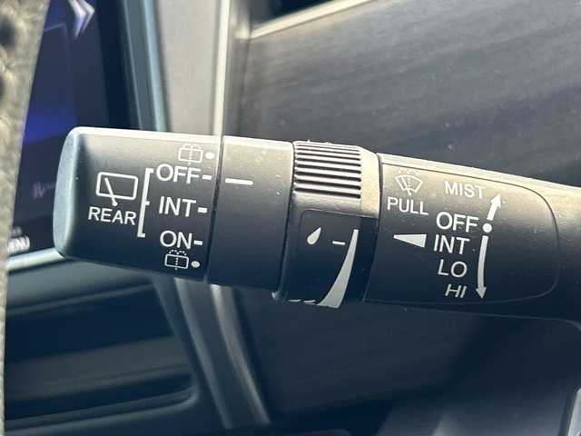 ホンダ フリード ハイブリット EX 石川県 2017(平29)年 6万km ホワイトオーキッドパール 純正SDナビ（DVD再生機能有）/ETC/ドライブレコーダー/Bluetooth/バックカメラ/フルセグTV/シートヒーター/ハーフレザーシート/衝突警報装置/レーンアシスト/両側パワースライドドア/LEDヘッドライト/レーダークルーズコントロール/スマートキー/純正15インチアルミ