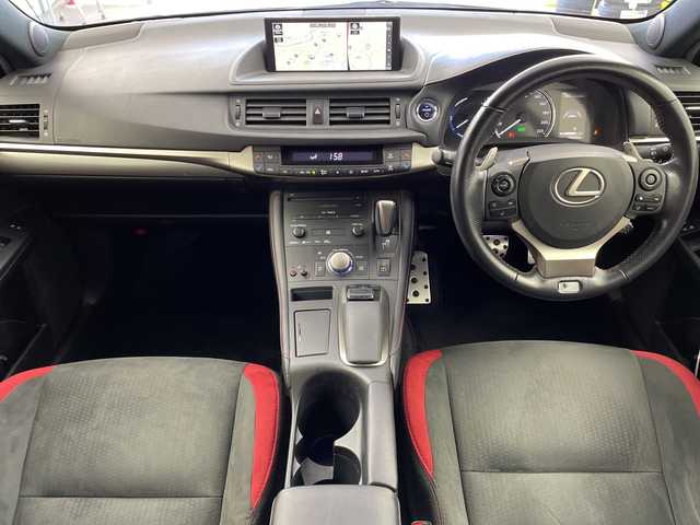 レクサス ＣＴ 200h Fスポーツ 岐阜県 2018(平30)年 5.6万km 赤 カラーコード:2LM/サンルーフ/純正ナビ/・フルセグ/・Bluetooth/バックモニター/ドライブレコーダー/ビルドインETC2.0/アダプティブクルーズコントロール/前席シートヒーター/パドルシフト/LEDライト/オートハイビーム/純正フロアマット/スマートキー/プッシュスタート