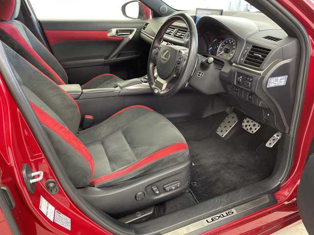 レクサス ＣＴ 200h Fスポーツ 岐阜県 2018(平30)年 5.6万km 赤 カラーコード:2LM/サンルーフ/純正ナビ/・フルセグ/・Bluetooth/バックモニター/ドライブレコーダー/ビルドインETC2.0/アダプティブクルーズコントロール/前席シートヒーター/パドルシフト/LEDライト/オートハイビーム/純正フロアマット/スマートキー/プッシュスタート