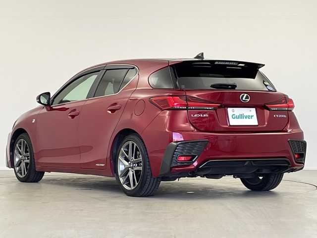 レクサス ＣＴ 200h Fスポーツ 岐阜県 2018(平30)年 5.6万km 赤 カラーコード:2LM/サンルーフ/純正ナビ/・フルセグ/・Bluetooth/バックモニター/ドライブレコーダー/ビルドインETC2.0/アダプティブクルーズコントロール/前席シートヒーター/パドルシフト/LEDライト/オートハイビーム/純正フロアマット/スマートキー/プッシュスタート