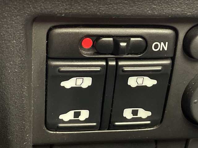 ホンダ フリード スパイク ハイブリット ジャストセレクション 千葉県 2012(平24)年 7.4万km スーパープラチナメタリック クルーズコントロール/純正メモリナビ/（ワンセグ/CD/DVD/FM/AM）/バックカメラ/アイドリングストップ/ETC/スマートキー/ステアリングスイッチ/両側パワースライドドア/純正フロアマット/キセノンヘッドライト