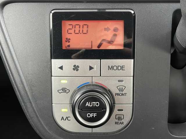 トヨタ パッソ モーダ　Gパッケージ 道央・札幌 2016(平28)年 5.4万km マゼンタベリーマイカM ・４WD/スマートアシストIII:/・衝突被害軽減ブレーキ (対歩行者)/・ペダル踏み間違い時加速抑制装置/・オートハイビーム/LEDライト/・純正ナビ（NSZN-W64T）/・Bluetooth/CD/DVD/SD/フルセグTV/・バックカメラ/・スマートキー/スペアキー１本/・コーナーセンサー/・盗難防止装置/・アイドリングストップ/・社外ETC/・純正フロアマット/・ドアバイザー/・リアコーナーセンサー