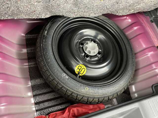 トヨタ パッソ モーダ　Gパッケージ 道央・札幌 2016(平28)年 5.4万km マゼンタベリーマイカM ・４WD/スマートアシストIII:/・衝突被害軽減ブレーキ (対歩行者)/・ペダル踏み間違い時加速抑制装置/・オートハイビーム/LEDライト/・純正ナビ（NSZN-W64T）/・Bluetooth/CD/DVD/SD/フルセグTV/・バックカメラ/・スマートキー/スペアキー１本/・コーナーセンサー/・盗難防止装置/・アイドリングストップ/・社外ETC/・純正フロアマット/・ドアバイザー/・リアコーナーセンサー