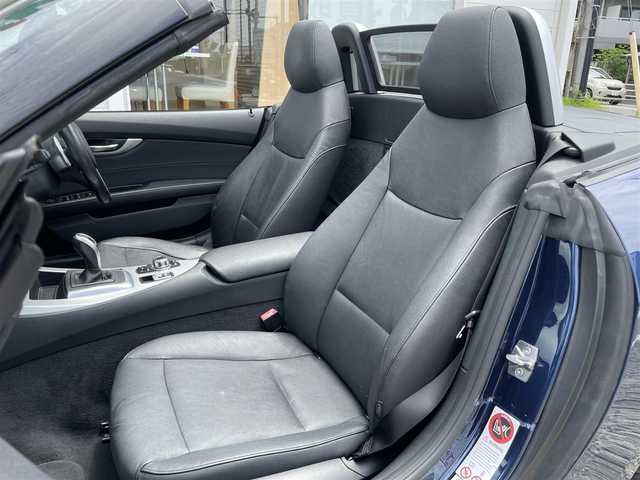 ＢＭＷ Ｚ４ sDrive20i クルージング 神奈川県 2012(平24)年 9.9万km 紺 純正HDDナビ/　（CD・DVD再生可）/黒革シート/シートヒーター/パワーシート/前方ドラレコ/パドルシフト/キセノンライト/キーレス×2/取扱説明書