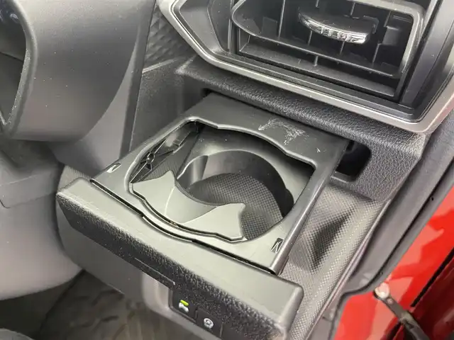 ダイハツ ロッキー G 富山県 2020(令2)年 2.5万km ブラックマイカメタリック/コンパーノレッド 純正ナビ（AM/FM/DVD/BT/USB/フルセグ）/全方位カメラ/ドライブレコーダー/ETC/シートヒーター/衝突被害軽減システム/レーダークルーズコントロール/レーンキープアシスト/コーナーセンサー/横滑り防止装置/アイドリングストップ/オートLEDライト/オートマチックハイビーム/純正アルミホイール/純正フロアマット/ドアバイザー/スマートキー/スペアキー