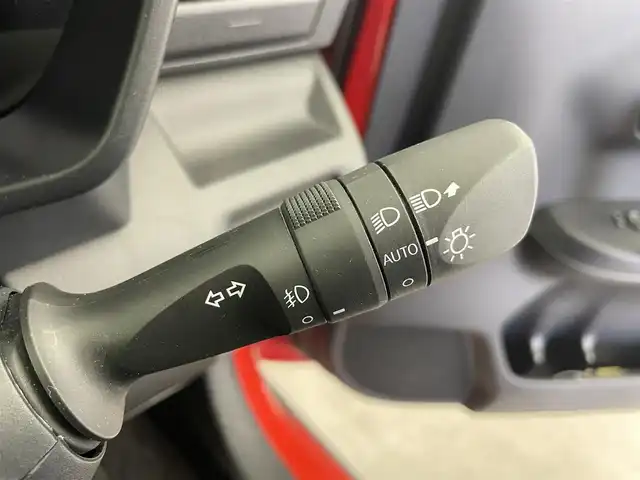 ダイハツ ロッキー G 富山県 2020(令2)年 2.5万km ブラックマイカメタリック/コンパーノレッド 純正ナビ（AM/FM/DVD/BT/USB/フルセグ）/全方位カメラ/ドライブレコーダー/ETC/シートヒーター/衝突被害軽減システム/レーダークルーズコントロール/レーンキープアシスト/コーナーセンサー/横滑り防止装置/アイドリングストップ/オートLEDライト/オートマチックハイビーム/純正アルミホイール/純正フロアマット/ドアバイザー/スマートキー/スペアキー