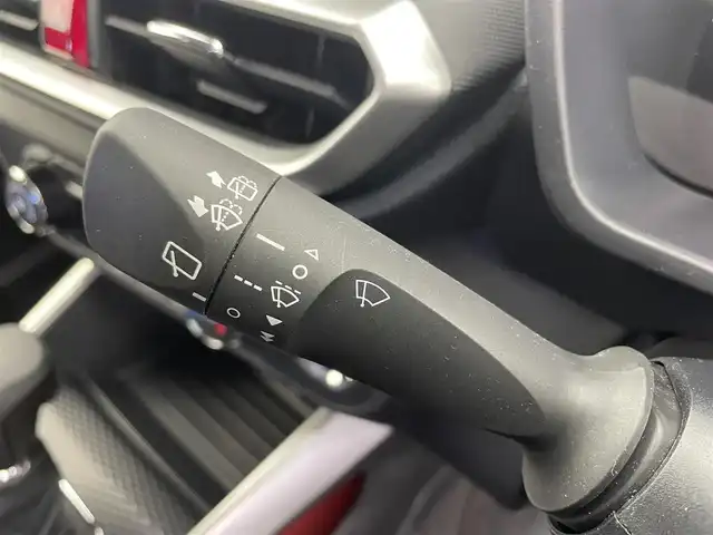 ダイハツ ロッキー G 富山県 2020(令2)年 2.5万km ブラックマイカメタリック/コンパーノレッド 純正ナビ（AM/FM/DVD/BT/USB/フルセグ）/全方位カメラ/ドライブレコーダー/ETC/シートヒーター/衝突被害軽減システム/レーダークルーズコントロール/レーンキープアシスト/コーナーセンサー/横滑り防止装置/アイドリングストップ/オートLEDライト/オートマチックハイビーム/純正アルミホイール/純正フロアマット/ドアバイザー/スマートキー/スペアキー