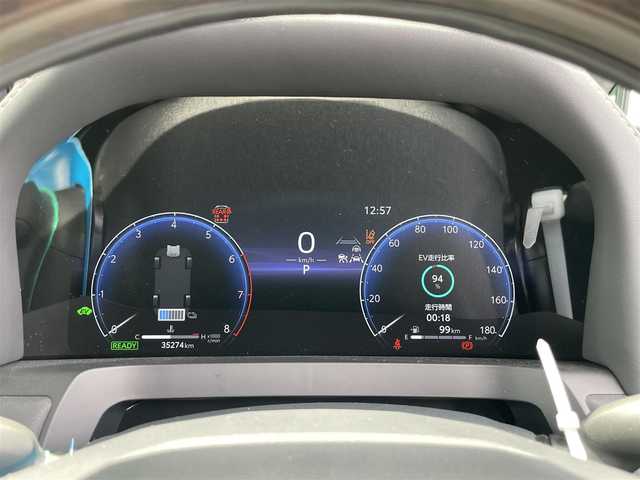 トヨタ アルファードハイブリット Z 香川県 2023(令5)年 3.6万km ブラック 登録時走行距離：35274km/メーカー純正ナビ/　BT フルセグTV/全方位カメラ/デジタルインナーミラー/ビルトインETC2.0/前後ドライブレコーダー/左右独立稼働型ムーンルーフ/両側パワースライドドア/パワーバックドア/ブラックレザーシート/パワーシート/シートベンチレーション/プリクラッシュセーフティシステム/レーンキープアシスト/レーダークルーズコントロール/クリアランスソナー/ブラインドスポットモニター/LEDヘッドライト/オートライト/オートハイビーム/フォグランプ/置くだけ充電/AC100V充電/電動シェード/オットマン/プッシュスタート/スマートキー/デジタルインナーミラー/パワーバックドア/2列目パワーシートヒーター＆クーラー/ステアリングヒーター/ビルトインETC/両側パワースライド連動スマートキー/前後ドライブレコーダー