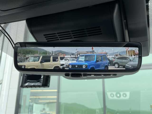 トヨタ アルファードハイブリット Z 香川県 2023(令5)年 3.6万km ブラック 登録時走行距離：35274km/メーカー純正ナビ/　BT フルセグTV/全方位カメラ/デジタルインナーミラー/ビルトインETC2.0/前後ドライブレコーダー/左右独立稼働型ムーンルーフ/両側パワースライドドア/パワーバックドア/ブラックレザーシート/パワーシート/シートベンチレーション/プリクラッシュセーフティシステム/レーンキープアシスト/レーダークルーズコントロール/クリアランスソナー/ブラインドスポットモニター/LEDヘッドライト/オートライト/オートハイビーム/フォグランプ/置くだけ充電/AC100V充電/電動シェード/オットマン/プッシュスタート/スマートキー/デジタルインナーミラー/パワーバックドア/2列目パワーシートヒーター＆クーラー/ステアリングヒーター/ビルトインETC/両側パワースライド連動スマートキー/前後ドライブレコーダー