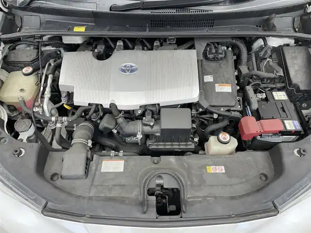 トヨタ プリウス Sセーフティプラス 滋賀県 2017(平29)年 7.4万km ホワイトパールクリスタルシャイン 禁煙車/純正９インチナビ/CD.DVD.Bluetooth.フルセグ/バックカメラ/モデリスタエアロ/プリクラッシュセーフティ/追従クルーズコントロール/レーンキープアシスト/レザー調シートカバー/ETC2.0/オートライト/オートハイビーム/LEDヘッドライト/ステアリングスイッチ/パーキングアシスト