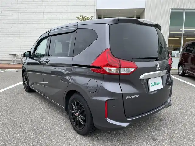 ホンダ フリード G ホンダセンシング 石川県 2019(平31)年 4.6万km グレー 純正9型メモリーナビ/純正CD/DVD/フルセグTV/バックカメラ/LEDヘッドライト/ホンダセンシング/レーダークルーズ/ETC/ドライブレコーダー/スマートキー/プッシュスタート/電動ミラー/両側パワースライドドア/社外アルミホイール/レーンキープアシスト/保証書