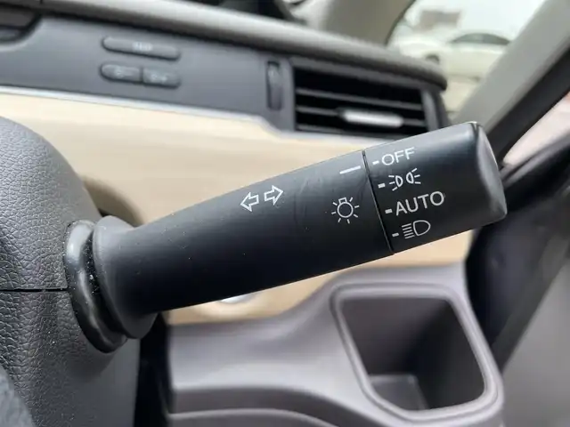 ホンダ フリード G ホンダセンシング 石川県 2019(平31)年 4.6万km グレー 純正9型メモリーナビ/純正CD/DVD/フルセグTV/バックカメラ/LEDヘッドライト/ホンダセンシング/レーダークルーズ/ETC/ドライブレコーダー/スマートキー/プッシュスタート/電動ミラー/両側パワースライドドア/社外アルミホイール/レーンキープアシスト/保証書