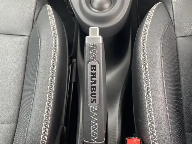 スマート ＭＣＣ スマート フォーフォー BRABUS エクスクルーシブ 福岡県 2017(平29)年 3.1万km グレー ・ワンオーナー/・ガラスルーフ/・アダプティブクルーズコントロール/・ナビ／ＵＳＢ／Ｂｌｕｅｔｏｏｔｈ/・バックカメラ/・革シート／シートヒーター/・フルセグ/・ＥＴＣ/・純正１８インチＡＷ