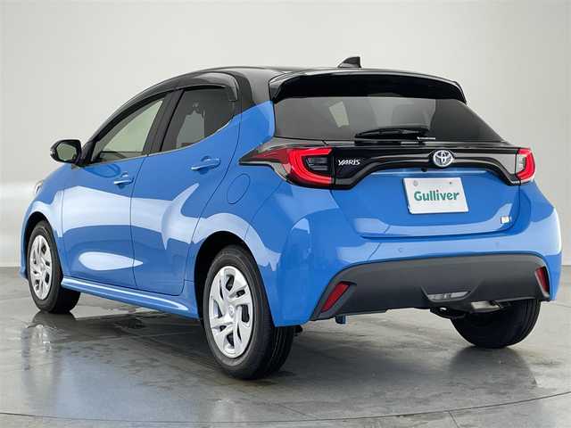 トヨタ ヤリス ハイブリッド Z 愛知県 2021(令3)年 2.8万km ブラック/シアンメタリック 純正ディスプレイ　Ｂｌｕｅｔｏｏｔｈ　ミラキャスト対応　シートヒーター　前方ドライブレコーダー　セーフティセンス　衝突軽減　追従クルコン　コーナーセンサー　ＬＥＤオートライト　ツートンカラー　禁煙車
