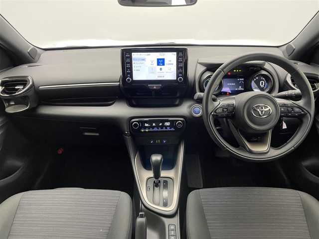 トヨタ ヤリス ハイブリッド Z 愛知県 2021(令3)年 2.8万km ブラック/シアンメタリック 純正ディスプレイ　Ｂｌｕｅｔｏｏｔｈ　ミラキャスト対応　シートヒーター　前方ドライブレコーダー　セーフティセンス　衝突軽減　追従クルコン　コーナーセンサー　ＬＥＤオートライト　ツートンカラー　禁煙車