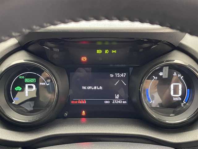 トヨタ ヤリス ハイブリッド Z 愛知県 2021(令3)年 2.8万km ブラック/シアンメタリック 純正ディスプレイ　Ｂｌｕｅｔｏｏｔｈ　ミラキャスト対応　シートヒーター　前方ドライブレコーダー　セーフティセンス　衝突軽減　追従クルコン　コーナーセンサー　ＬＥＤオートライト　ツートンカラー　禁煙車