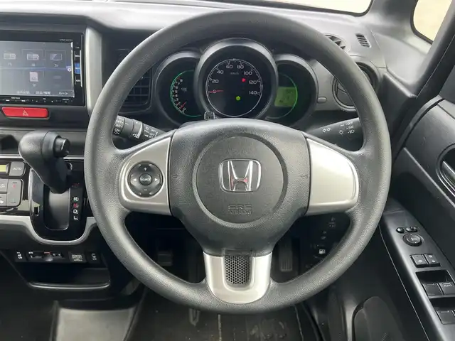 ホンダ Ｎ ＢＯＸ G Lパッケージ 秋田県 2016(平28)年 9.6万km スマートブラック ４WD/衝突軽減システム/片側パワスラ/純正ナビ/フルセグ/バックカメラ/社外アルミ/スマートキー/アイドリングストップ/プッシュスタート/前席シートヒーター/ステアリングスイッチ/ETC/純正エンジンスターター/社外フロアマット/オートライト/オートエアコン/パワーステアリング/パワーウィンドウ/横滑り防止/盗難防止装置/寒冷地仕様/レベライザー/電動格納ウィンカーミラー/保証書/取扱説明書/記録簿