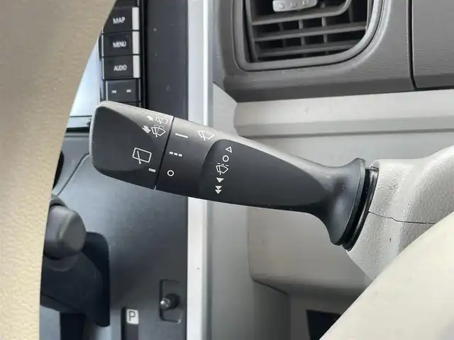 ダイハツ タント L 宮崎県 2018(平30)年 4.4万km ブラックマイカメタリック 社外ナビ「CN-RE06WD」/(AM.FM.Bluetooth.DVD.CD)/フルセグTV/バックカメラ/両側イージークローザードア/横滑り防止機能/アイドリングストップ/電動格納ミラー/パワーウィンドウ/エアコン/スペアキー
