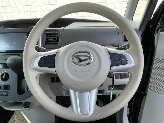ダイハツ タント L 宮崎県 2018(平30)年 4.4万km ブラックマイカメタリック 社外ナビ「CN-RE06WD」/(AM.FM.Bluetooth.DVD.CD)/フルセグTV/バックカメラ/両側イージークローザードア/横滑り防止機能/アイドリングストップ/電動格納ミラー/パワーウィンドウ/エアコン/スペアキー