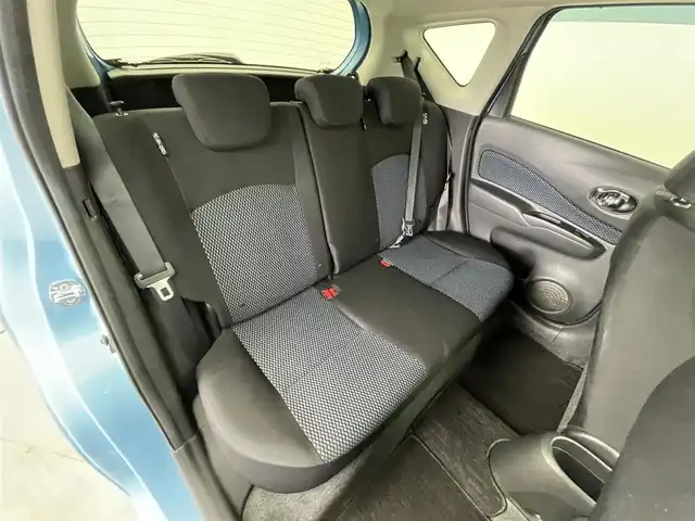 日産 ノート XVセレ +セーフ 群馬県 2015(平27)年 4.1万km ソニックブルー 衝突軽減ブレーキ　インテリジェントキー　アラウンドンビューモニター付きルームミラー　アイドリングストップ　電動格納ウインカーミラー　横滑り防止　盗難防止装置　純正フロアマット　ドアバイザー