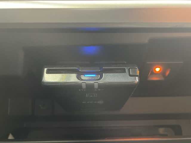 スバル ＸＶ ハイブリッド アドバンス 岐阜県 2021(令3)年 1.8万km 黄 純正SDナビ/（フルセグ/BT/CD/DVD/USB/バックカメラ/追従型クルーズコントロール/ブラインドスポットモニター/電子パーキングブレーキ/ETC/パワーシート/レザーシート/シートヒーター/メモリーシート/プッシュスタート/革巻きステアリング/電格ミラー/ステアリング連動ヘッドランプ/LEDヘッドライト/オートライト/オートマチックハイビーム