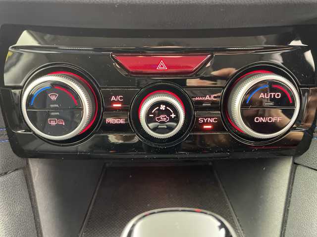 スバル ＸＶ ハイブリッド アドバンス 岐阜県 2021(令3)年 1.8万km 黄 純正SDナビ/（フルセグ/BT/CD/DVD/USB/バックカメラ/追従型クルーズコントロール/ブラインドスポットモニター/電子パーキングブレーキ/ETC/パワーシート/レザーシート/シートヒーター/メモリーシート/プッシュスタート/革巻きステアリング/電格ミラー/ステアリング連動ヘッドランプ/LEDヘッドライト/オートライト/オートマチックハイビーム