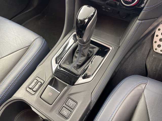 スバル ＸＶ ハイブリッド アドバンス 岐阜県 2021(令3)年 1.8万km 黄 純正SDナビ/（フルセグ/BT/CD/DVD/USB/バックカメラ/追従型クルーズコントロール/ブラインドスポットモニター/電子パーキングブレーキ/ETC/パワーシート/レザーシート/シートヒーター/メモリーシート/プッシュスタート/革巻きステアリング/電格ミラー/ステアリング連動ヘッドランプ/LEDヘッドライト/オートライト/オートマチックハイビーム