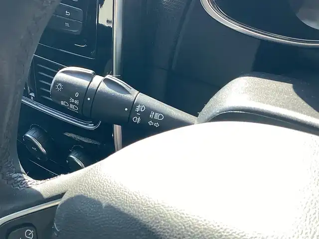 ルノー ルーテシア S MT 愛知県 2017(平29)年 5.8万km ワインＭ キーレス　/ステアリングスイッチ　/LEDヘッド　/ISOFIX /純正アルミ　/電動格納ミラー　