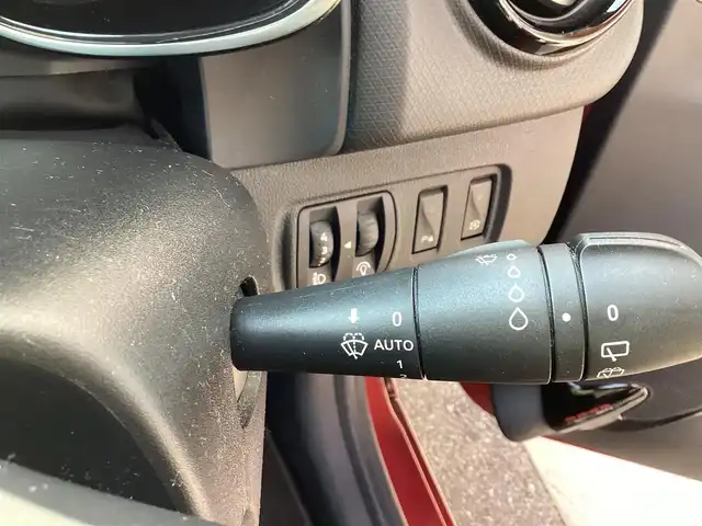 ルノー ルーテシア S MT 愛知県 2017(平29)年 5.8万km ワインＭ キーレス　/ステアリングスイッチ　/LEDヘッド　/ISOFIX /純正アルミ　/電動格納ミラー　