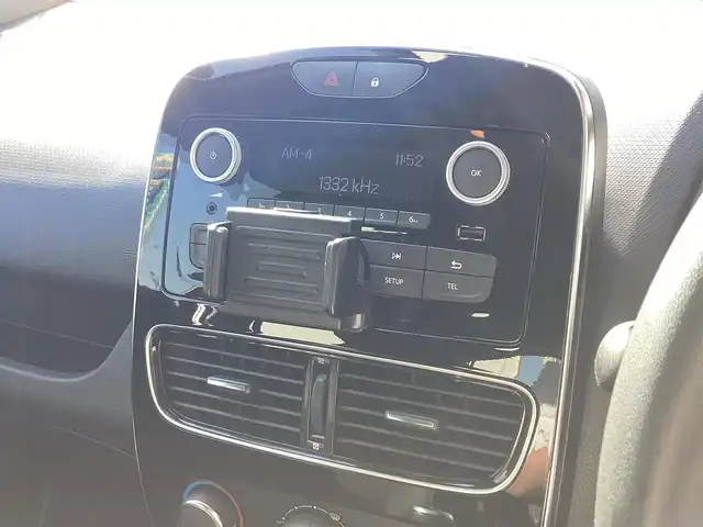 ルノー ルーテシア S MT 愛知県 2017(平29)年 5.8万km ワインＭ キーレス　/ステアリングスイッチ　/LEDヘッド　/ISOFIX /純正アルミ　/電動格納ミラー　