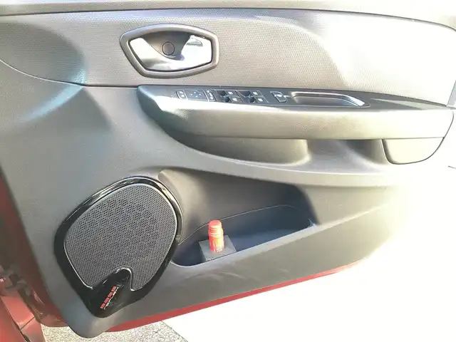 ルノー ルーテシア S MT 愛知県 2017(平29)年 5.8万km ワインＭ キーレス　/ステアリングスイッチ　/LEDヘッド　/ISOFIX /純正アルミ　/電動格納ミラー　