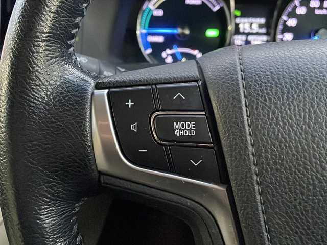 トヨタ クラウン ハイブリッド ロイヤルサルーン 島根県 2013(平25)年 8.1万km ホワイトパールクリスタルシャイン メーカーナビゲーション/フルセグ BT/クルーズコントロール/D/N席パワーシート/シートヒーター/エアシート/ハンドルヒーター/エアコンスイングレジスター/ビルトインETC/バックカメラ/社外前方ドライブレコーダー