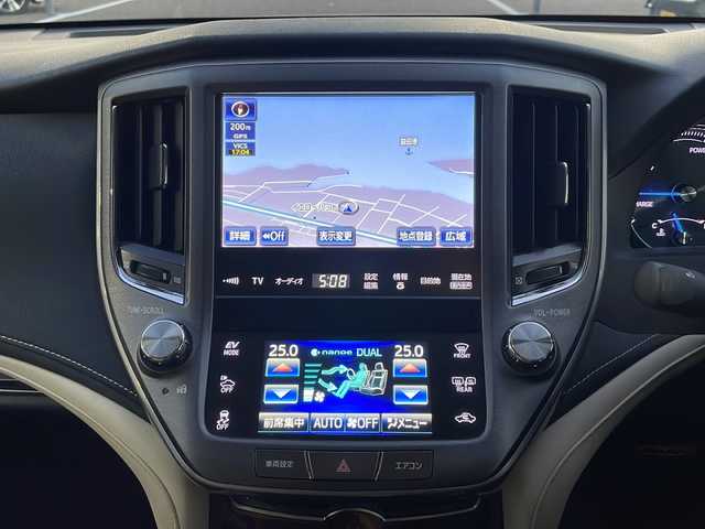 トヨタ クラウン ハイブリッド ロイヤルサルーン 島根県 2013(平25)年 8.1万km ホワイトパールクリスタルシャイン メーカーナビゲーション/フルセグ BT/クルーズコントロール/D/N席パワーシート/シートヒーター/エアシート/ハンドルヒーター/エアコンスイングレジスター/ビルトインETC/バックカメラ/社外前方ドライブレコーダー