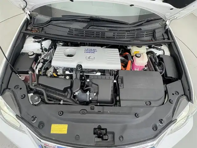 レクサス ＣＴ 200h バージョンL 滋賀県 2014(平26)年 7.3万km ホワイトパールクリスタルシャイン 純正ナビ/（CD/DVD/BT/フルセグTV/SD）/プリクラッシュセーフティ/レーダークルーズコントロール/バックカメラ/ビルトインETC/レザーシート/前席シートヒーター/パワーシート/パドルシフト/純正フロアマット/LEDヘッドライト/純正17インチAW