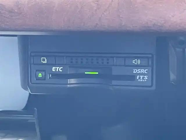 レクサス ＣＴ 200h バージョンL 滋賀県 2014(平26)年 7.3万km ホワイトパールクリスタルシャイン 純正ナビ/（CD/DVD/BT/フルセグTV/SD）/プリクラッシュセーフティ/レーダークルーズコントロール/バックカメラ/ビルトインETC/レザーシート/前席シートヒーター/パワーシート/パドルシフト/純正フロアマット/LEDヘッドライト/純正17インチAW