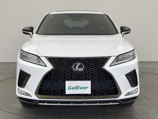 レクサス ＲＸ 300 Fスポーツ 大阪府 2020(令2)年 3.8万km ホワイトノーヴァガラスフレーク ワンオーナー/サンルーフ/革シート/前席シートヒーター/前席エアシート/前席パワーシート/純正SDナビ・フルセグTV/パノラミックビューモニター/パワーバックドア/セーフティシステムプラス/・プリクラッシュセーフティ/・レーントレーシングアシスト/・レーダークルーズコントロール/・ロードサインアシスト/・先行車発進告知機能/純正２０インチアルミホイール/LEDヘッドライト/パドルシフト/プッシュスタート/スマートキー×３/ビルトインETC/新車時保証書/取扱説明書