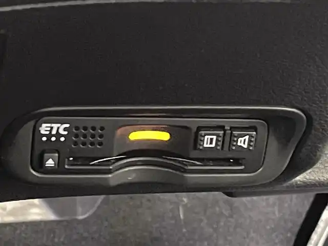 ホンダ ヴェゼル ハイブリッド Z ホンダセンシング 熊本県 2019(平31)年 6.5万km ミッドナイトブルービームM 純正SDナビVXM-195VFEC(Bluetooth/CD/DVD・フルセグ)/ドライブレコーダー/バックカメラ/クルーズコントロール/追従機能/ビルドインETC/前席シートヒーター/衝突軽減ブレーキ/レーンキープアシスト/横滑り防止/ハーフレザーシート/フロントワイパーデアイサー/ルーフレール/USBポート/オートライト/LEDオートライト/純正フロアマット/純正17インチAW/プッシュスタート/スマートキー/保証書/取扱説明書
