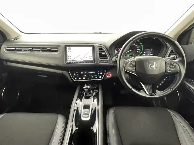 ホンダ ヴェゼル ハイブリッド Z ホンダセンシング 熊本県 2019(平31)年 6.5万km ミッドナイトブルービームM 純正SDナビVXM-195VFEC(Bluetooth/CD/DVD・フルセグ)/ドライブレコーダー/バックカメラ/クルーズコントロール/追従機能/ビルドインETC/前席シートヒーター/衝突軽減ブレーキ/レーンキープアシスト/横滑り防止/ハーフレザーシート/フロントワイパーデアイサー/ルーフレール/USBポート/オートライト/LEDオートライト/純正フロアマット/純正17インチAW/プッシュスタート/スマートキー/保証書/取扱説明書