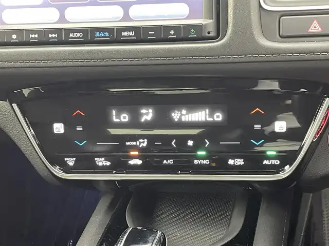 ホンダ ヴェゼル ハイブリッド Z ホンダセンシング 熊本県 2019(平31)年 6.5万km ミッドナイトブルービームM 純正SDナビVXM-195VFEC(Bluetooth/CD/DVD・フルセグ)/ドライブレコーダー/バックカメラ/クルーズコントロール/追従機能/ビルドインETC/前席シートヒーター/衝突軽減ブレーキ/レーンキープアシスト/横滑り防止/ハーフレザーシート/フロントワイパーデアイサー/ルーフレール/USBポート/オートライト/LEDオートライト/純正フロアマット/純正17インチAW/プッシュスタート/スマートキー/保証書/取扱説明書